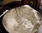 Приготовить крем безе украшения торта