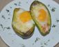 Авокадо запеченное с яйцом Рецепт приготовления авокадо в духовке